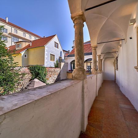 Smile Apartments "Lesehof" Кремс Екстериор снимка